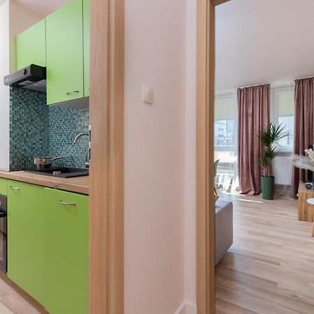 Mokotow Apartments Reytan By Noclegi Renters Warsaw Luaran gambar