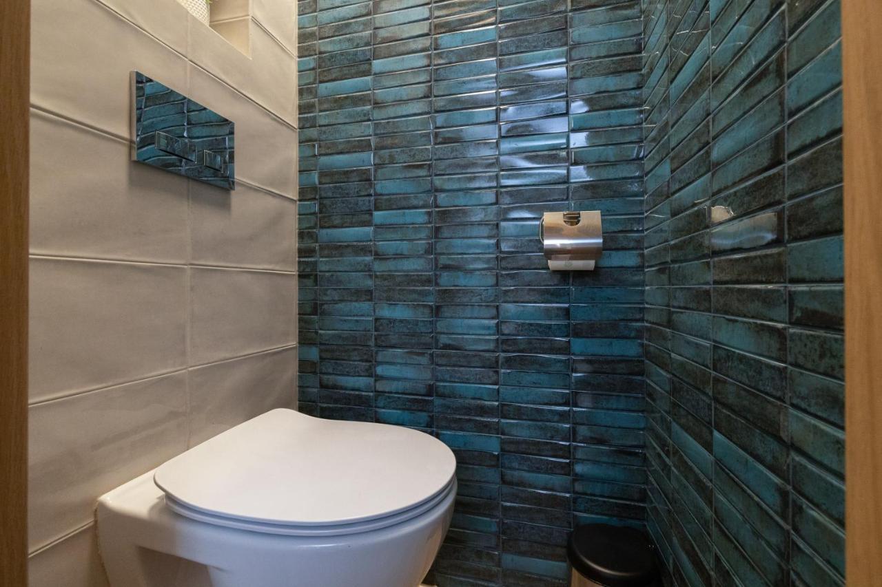 Mokotow Apartments Reytan By Noclegi Renters Warsaw Luaran gambar